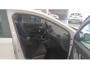 
										HYUNDAI I30 1.5 DPI KLASS SLX (110CV) BERLINA CON PORTÓN full									
