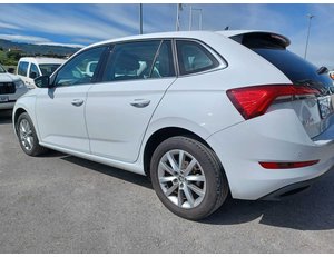 
										SKODA SCALA 1.0 TSI 81KW AMBITION (110CV) BERLINA CON PORTÓN full									