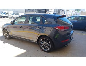 
										HYUNDAI I30 1.5 DPI KLASS SLX (110CV) BERLINA CON PORTÓN full									