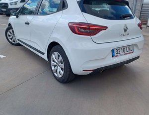 
										RENAULT CLIO 1.5 BLUE DCI BUSINESS 63KW (85CV) BERLINA CON PORTÓN full									