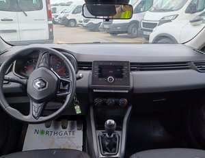 
										RENAULT CLIO 1.5 BLUE DCI BUSINESS 63KW (85CV) BERLINA CON PORTÓN full									