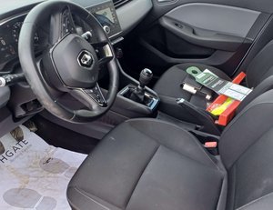 
										RENAULT CLIO 1.5 BLUE DCI BUSINESS 63KW (85CV) BERLINA CON PORTÓN full									
