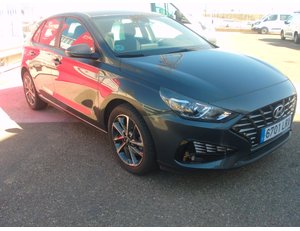 
										HYUNDAI I30 1.5 DPI KLASS SLX (110CV) BERLINA CON PORTÓN full									
