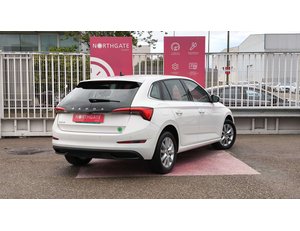 
										SKODA SCALA 1.0 TSI 81KW AMBITION (110CV) BERLINA CON PORTÓN full									
