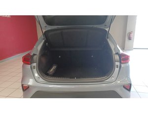 
										KIA CEED X1.6 MHEV 100KW DRIVE (136CV) TODOTERRENO full									