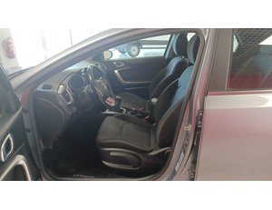 
										KIA CEED X1.6 MHEV 100KW DRIVE (136CV) TODOTERRENO full									