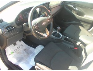 
										HYUNDAI I30 1.5 DPI KLASS SLX (110CV) BERLINA CON PORTÓN full									