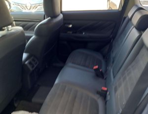 
										MITSUBISHI OUTLANDER 2.4 PHEV MOTION AUTO 4WD (240CV) full									