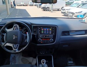 
										MITSUBISHI OUTLANDER 2.4 PHEV MOTION AUTO 4WD (240CV) full									