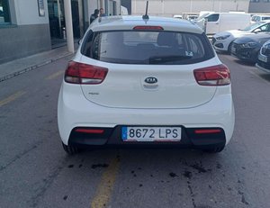 
										KIA RIO 1.2 DPI CONCEPT (84CV) BERLINA CON PORTÓN full									