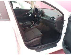 
										HYUNDAI I30 1.5 DPI KLASS SLX (110CV) BERLINA CON PORTÓN full									
