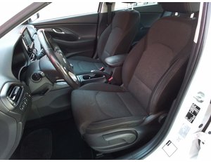 
										HYUNDAI I30 1.5 DPI KLASS SLX (110CV) BERLINA CON PORTÓN full									