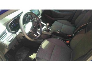 
										RENAULT CLIO 1.0 TCE 67KW ZEN (90CV) BERLINA CON PORTÓN full									