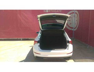 
										SKODA SCALA 1.0 TSI 81KW AMBITION (110CV) BERLINA CON PORTÓN full									