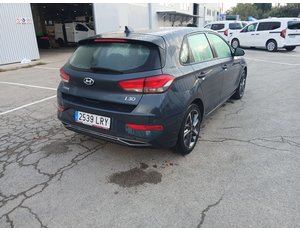 
										HYUNDAI I30 1.5 DPI KLASS SLX (110CV) BERLINA CON PORTÓN full									