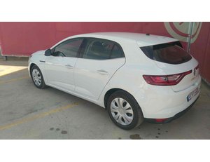 
										RENAULT MEGANE 1.5 BLUE DCI BUSINESS 70KW (95CV) BERLINA CON PORTÓN full									