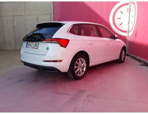 
										SKODA SCALA 1.0 TSI 81KW AMBITION (110CV) BERLINA CON PORTÓN full									
