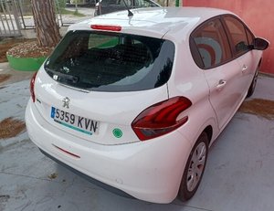 
										PEUGEOT 208 1.6 BLUEHDI 75HP ACTIVE full									