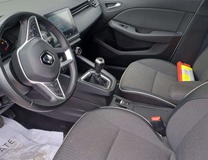 
										RENAULT CLIO 1.0 TCE 67KW ZEN (90CV) BERLINA CON PORTÓN full									