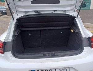 
										RENAULT CLIO 1.0 TCE 67KW ZEN (90CV) BERLINA CON PORTÓN full									