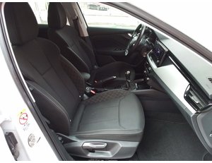 
										SKODA SCALA 1.0 TSI 81KW AMBITION (110CV) BERLINA CON PORTÓN full									