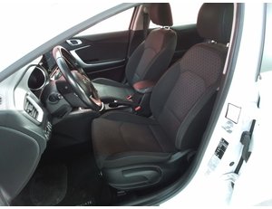 
										KIA CEED 1.0 T-GDI 74KW DRIVE (100CV) BERLINA CON PORTÓN full									
