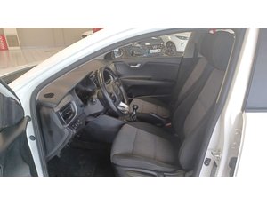 
										KIA STONIC 1.2 DPI CONCEPT (84CV) TODOTERRENO full									