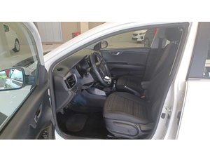 
										KIA STONIC 1.2 DPI DRIVE (84CV) TODOTERRENO full									