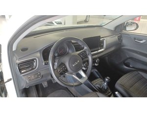 
										KIA STONIC 1.2 DPI DRIVE (84CV) TODOTERRENO full									