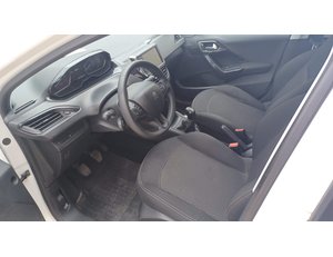
										PEUGEOT 208 1.2L PURETECH 82BHP ACTIVE full									