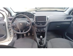 
										PEUGEOT 208 1.2L PURETECH 82BHP ACTIVE full									
