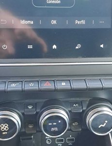 
										RENAULT CLIO 1.0 TCE 67KW ZEN (90CV) BERLINA CON PORTÓN full									