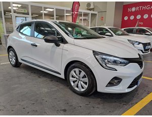 
										RENAULT CLIO 1.0 TCE 74KW LPG BUSINESS (100CV) BERLINA CON PORTÓN full									