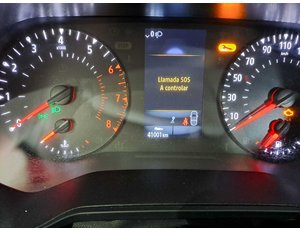 
										RENAULT CLIO 1.0 TCE 74KW LPG BUSINESS (100CV) BERLINA CON PORTÓN full									