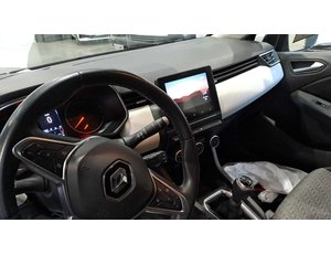 
										RENAULT CLIO 1.0 TCE 67KW LIMITED (90CV) BERLINA CON PORTÓN full									