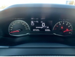 
										PEUGEOT 208 1.5 BLUEHDI 73KW ACTIVE (100CV) BERLINA CON PORTÓN full									