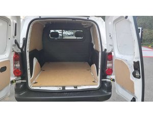 
										CITROEN BERLINGO 1.6 BLUEHDI 75 full									
