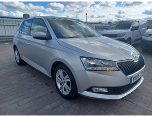 
										SKODA FABIA 1.0 TSI 70KW AMBITION PLUS (95CV) BERLINA CON PORTÓN full									