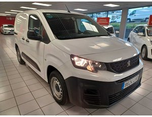 
										PEUGEOT PARTNER 1.5 BLUEHDI 73KW PRO STANDARD (98CV) FURGÓN DERIVADO DE TURISMO full									