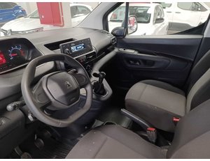 
										PEUGEOT PARTNER 1.5 BLUEHDI 73KW PRO STANDARD (98CV) FURGÓN DERIVADO DE TURISMO full									