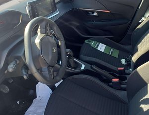 
										PEUGEOT 208 1.2L PURETECH 55KW ACTIVE (75CV) BERLINA CON PORTÓN full									