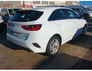 
										KIA CEED 1.0 T-GDI 74KW DRIVE (100CV) BERLINA CON PORTÓN full									