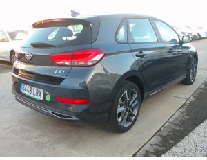 
										HYUNDAI I30 1.5 DPI KLASS SLX (110CV) BERLINA CON PORTÓN full									