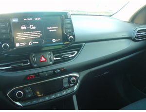 
										HYUNDAI I30 1.5 DPI KLASS SLX (110CV) BERLINA CON PORTÓN full									