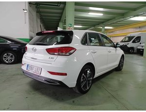
										HYUNDAI I30 1.5 DPI KLASS SLX (110CV) BERLINA CON PORTÓN full									