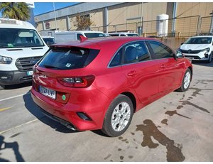 
										KIA CEED 1.0 T-GDI 74KW DRIVE (100CV) BERLINA CON PORTÓN full									