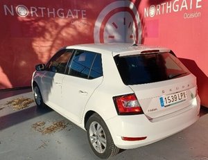 
										SKODA FABIA 1.0 TSI 70KW AMBITION PLUS (95CV) BERLINA CON PORTÓN full									