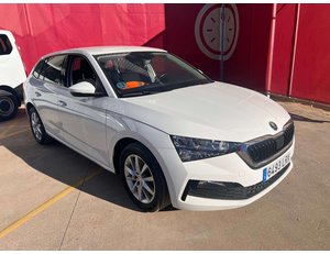 
										SKODA SCALA 1.0 TSI 81KW AMBITION (110CV) BERLINA CON PORTÓN full									