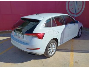 
										SKODA SCALA 1.0 TSI 81KW AMBITION (110CV) BERLINA CON PORTÓN full									