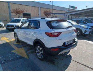 
										KIA STONIC 1.2 DPI CONCEPT (84CV) TODOTERRENO full									